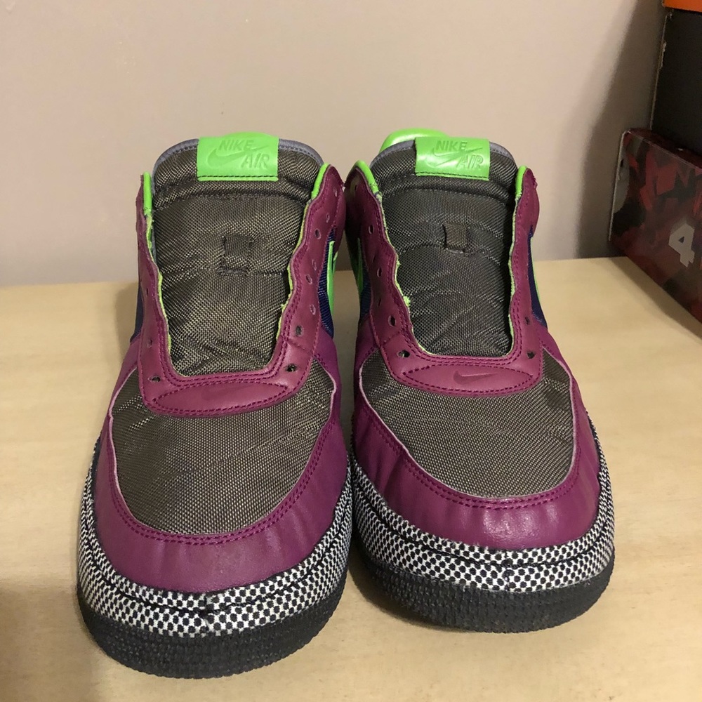 SB16.  Nike Air Force 1 “jokers”